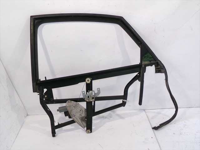 Foto 3ª: Elevalunas Eléctrico Trasero Izquierdo Audi A6 2.5 TDI 1997-2004 [AKE] (2003)