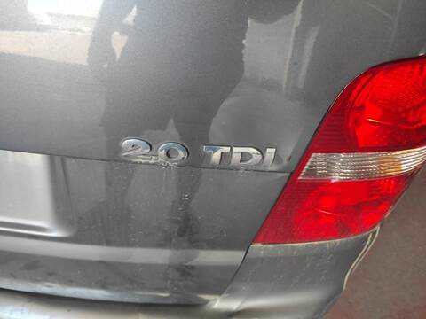 Foto 3ª: Portón Volkswagen Touran BKD (2004)