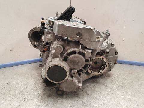 Foto 3ª: Caja Cambios Volkswagen Passat ADVANCE BERLINA 140CV 103KW [BKP] (2008)