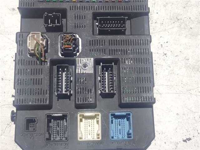 Foto 2ª: Centralita Confort BSI Citroen C3 1.1 I [HFX (TU1JP)]