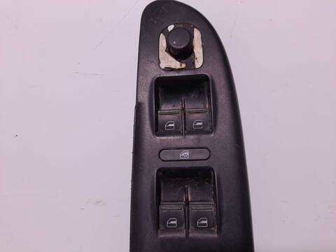 Foto 4ª: Botonera Elevalunas Volkswagen Passat 2.0 16V FSI BERLINA 150CV 110KW [BLR] (2005)