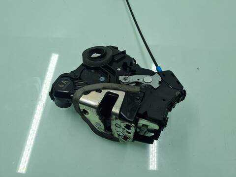 Foto 3ª: Cerradura Puerta Delantera Izquierda Toyota Land Cruiser BASIS 190CV 140KW [1KDFTV] (2014)