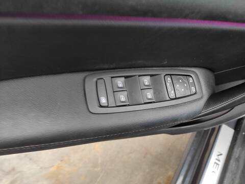 Botonera Elevalunas Renault Megane H5F408 BERLINA IV BERLINA 5P